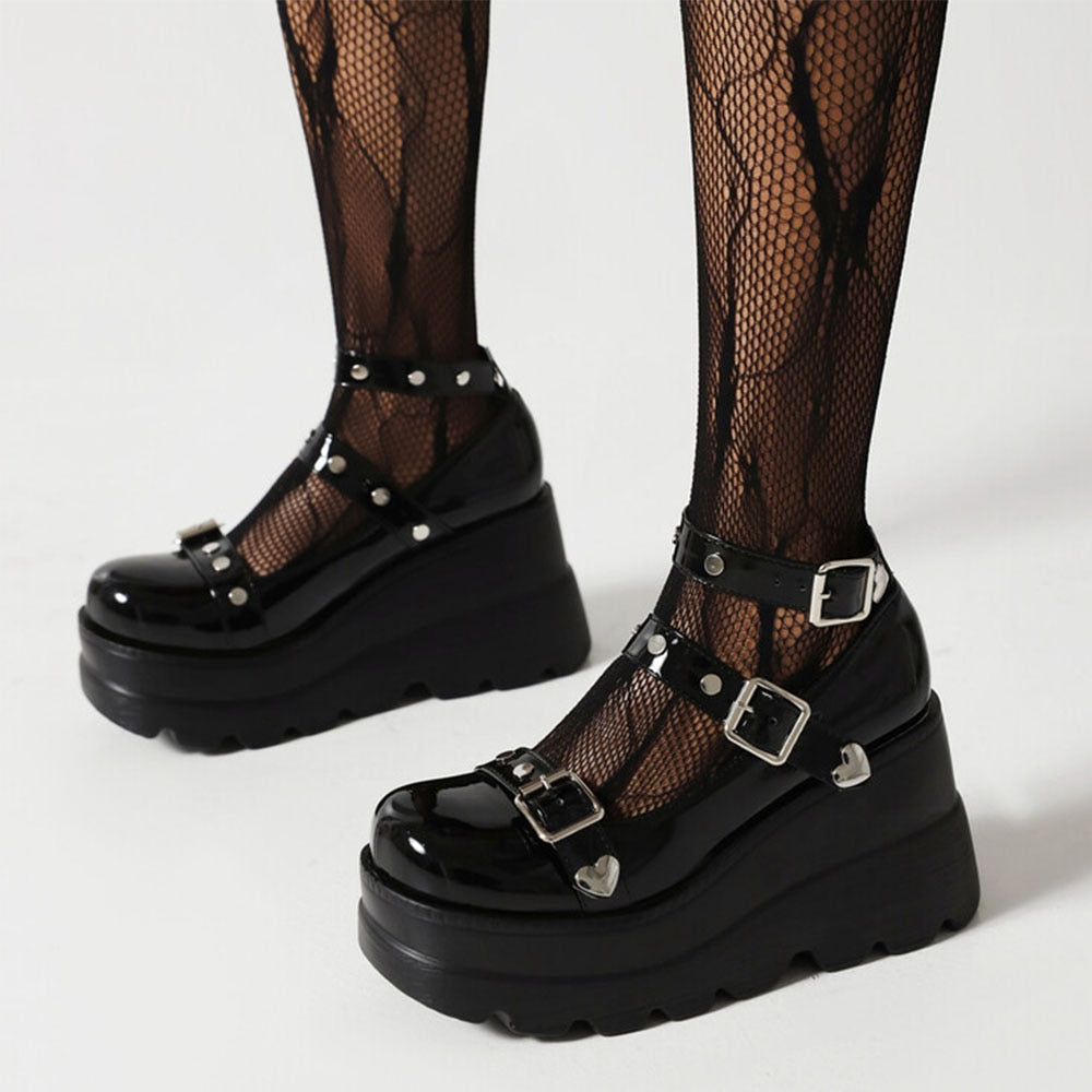 Abyzou Platform Sandals